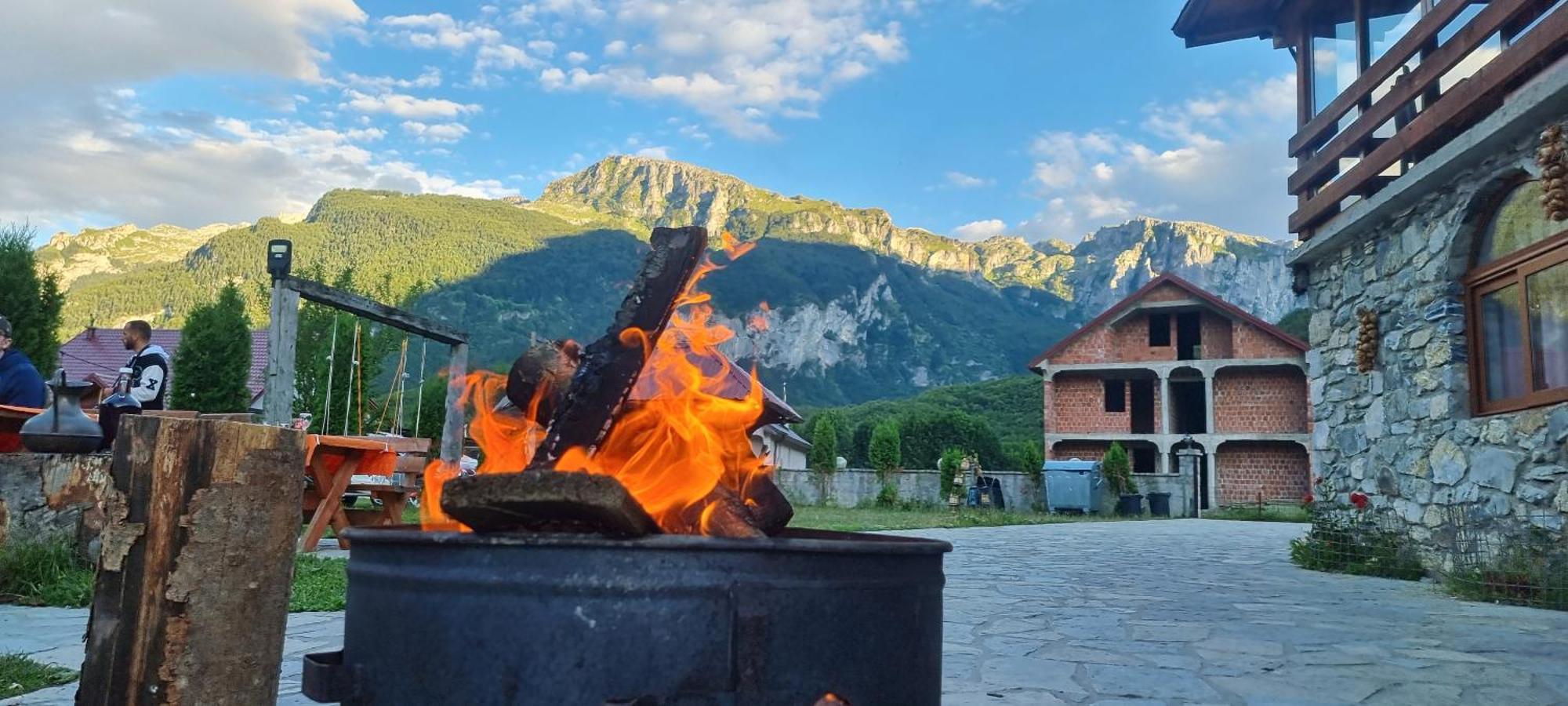 Ethno Katun Rosi Agrotourism Hotel Gusinje Exterior foto